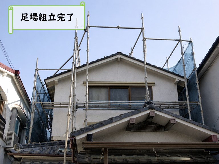 和泉市・台風被害の屋根工事！工事前に必要な仮設足場工事をご紹介