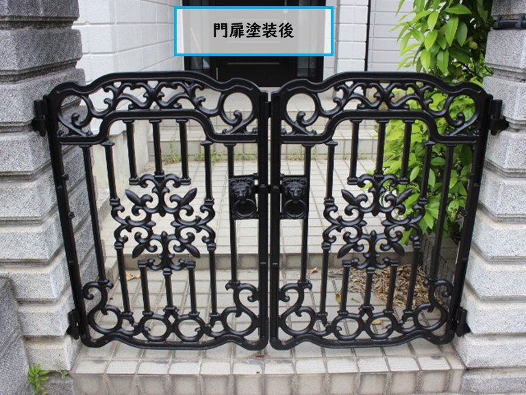 高石市で門扉塗装後